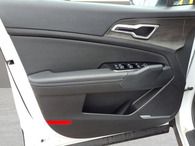 Used 2025 Kia Sportage X-Line w/ Premium Package AWD/4WD image 16