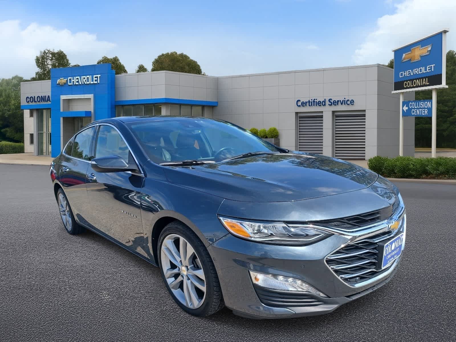Certified 2019 Chevrolet Malibu Premier w/ Sun and Wheel Package FWD image 2