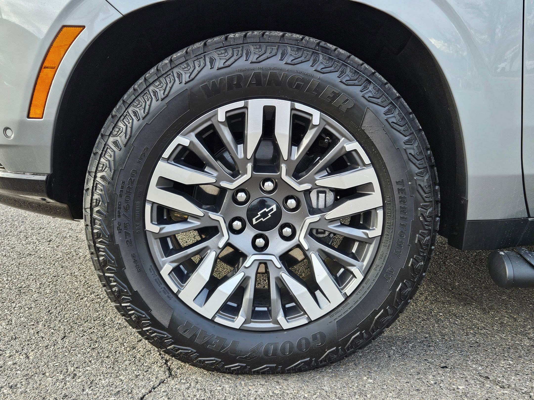 Used 2025 Chevrolet Tahoe Z71 w/ Z71 Off-Road Package image 11