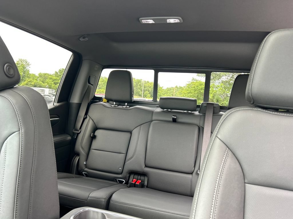 New 2026 GMC Sierra 1500 SLT w/ SLT Premium Package AWD/4WD image 10
