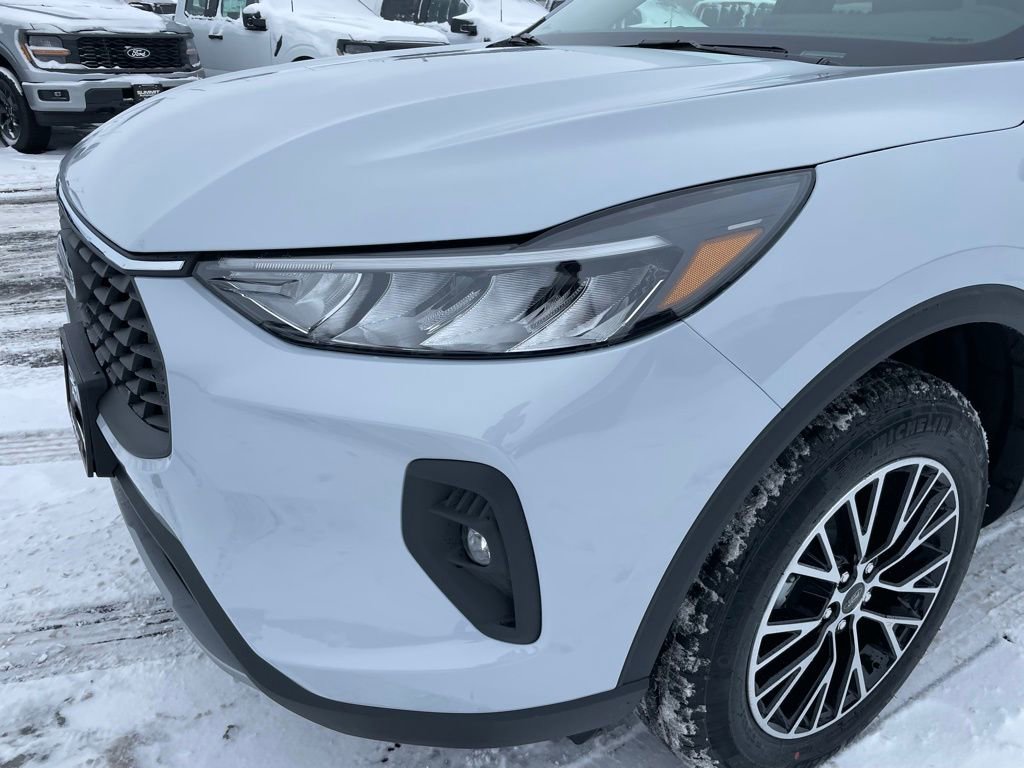 New 2026 Ford Escape SE image 40