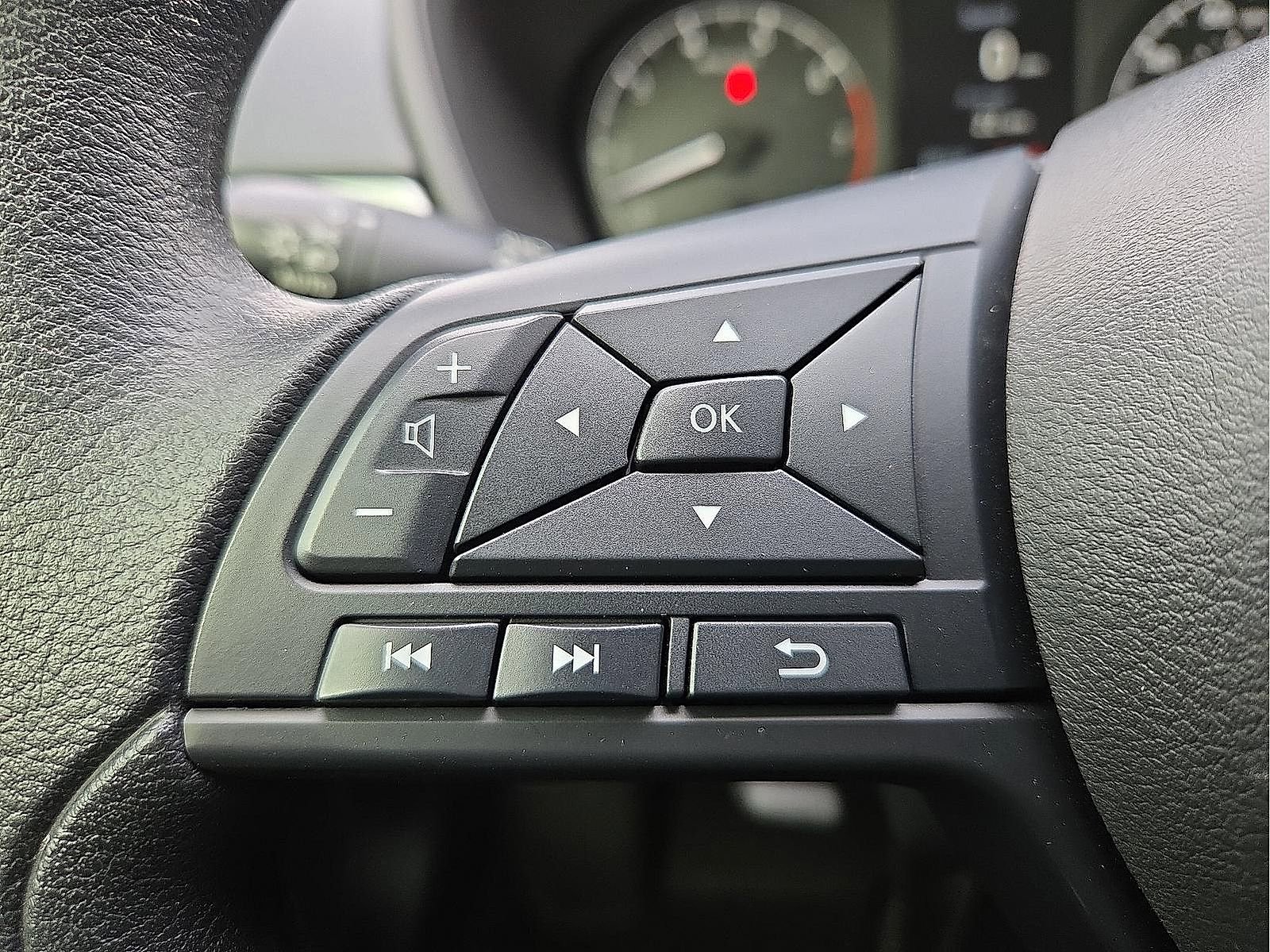 Used 2024 Nissan Altima 2.5 S image 18