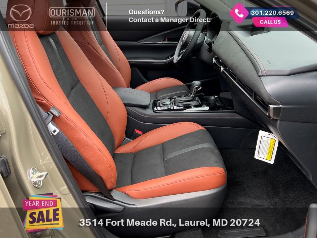 New 2025 MAZDA CX-30 Carbon image 8