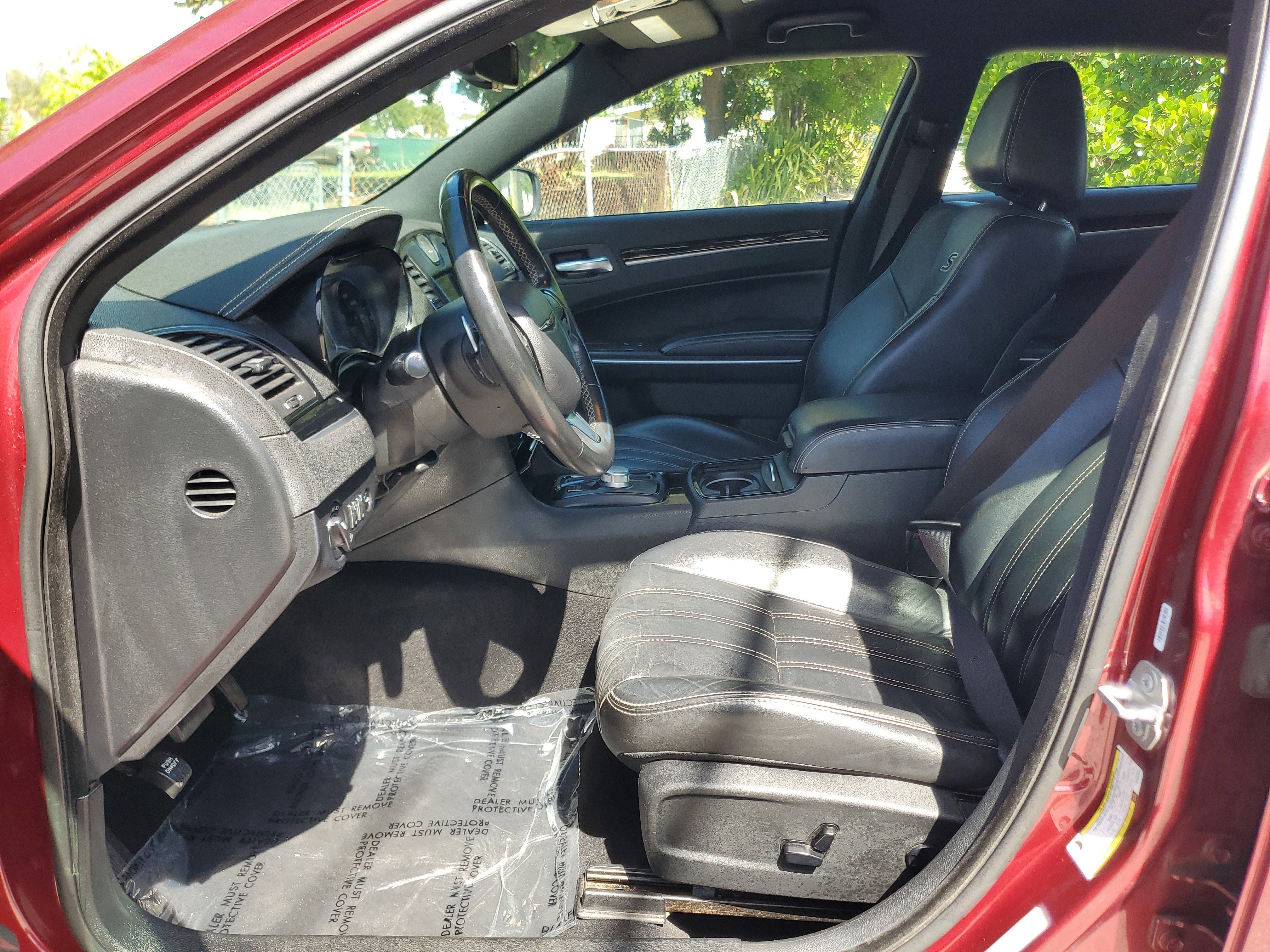 Used 2019 Chrysler 300 S image 13