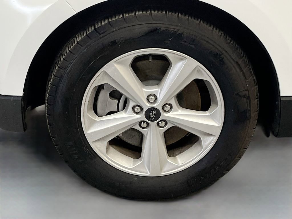 Used 2024 Ford Edge SE image 28