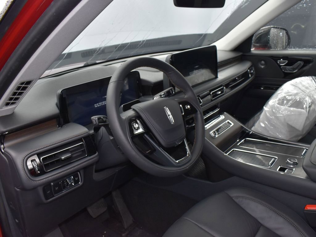 New 2025 Lincoln Aviator Reserve w/ Illumination Package image 8