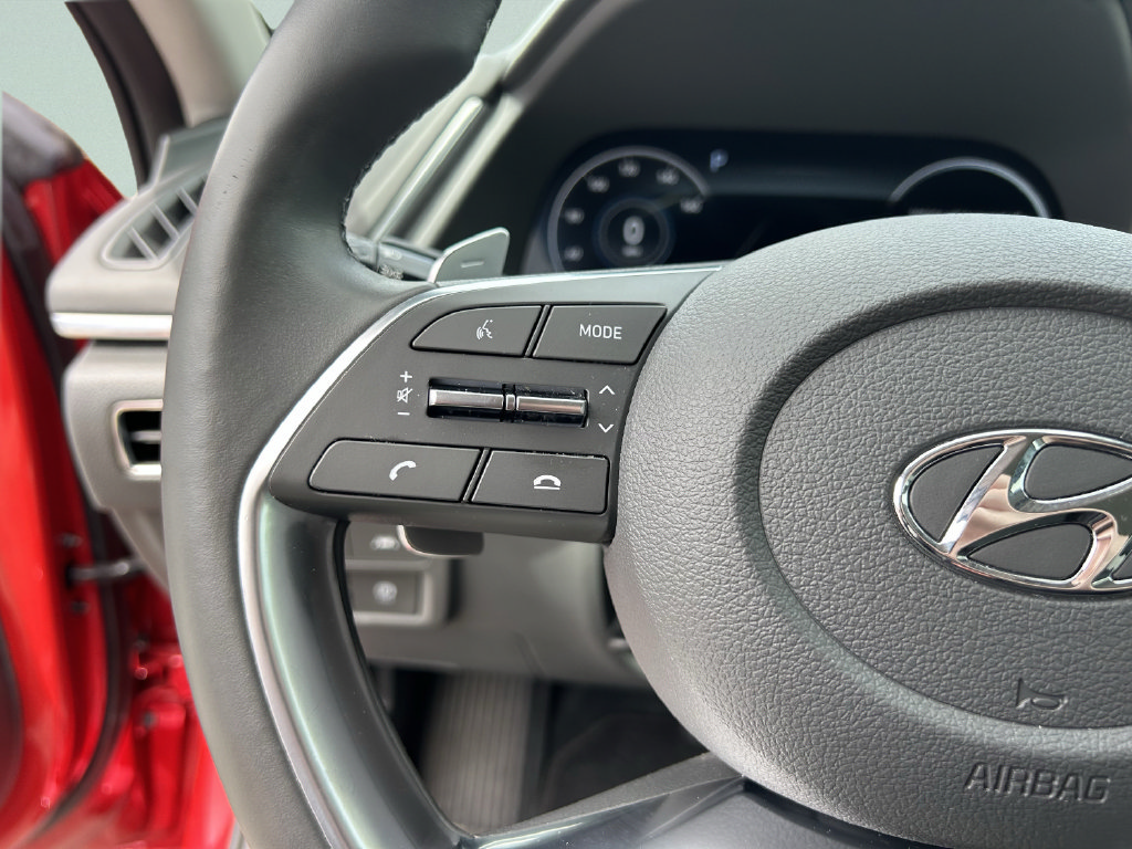 Used 2020 Hyundai Sonata Limited FWD image 31