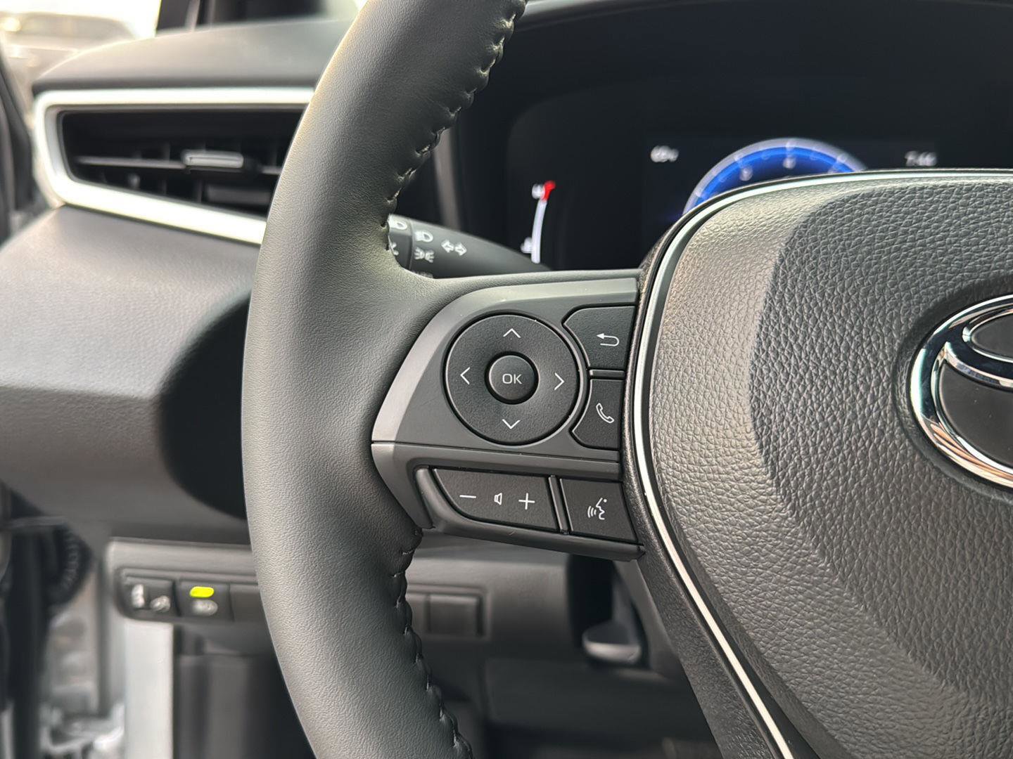 New 2026 Toyota Corolla SE image 18