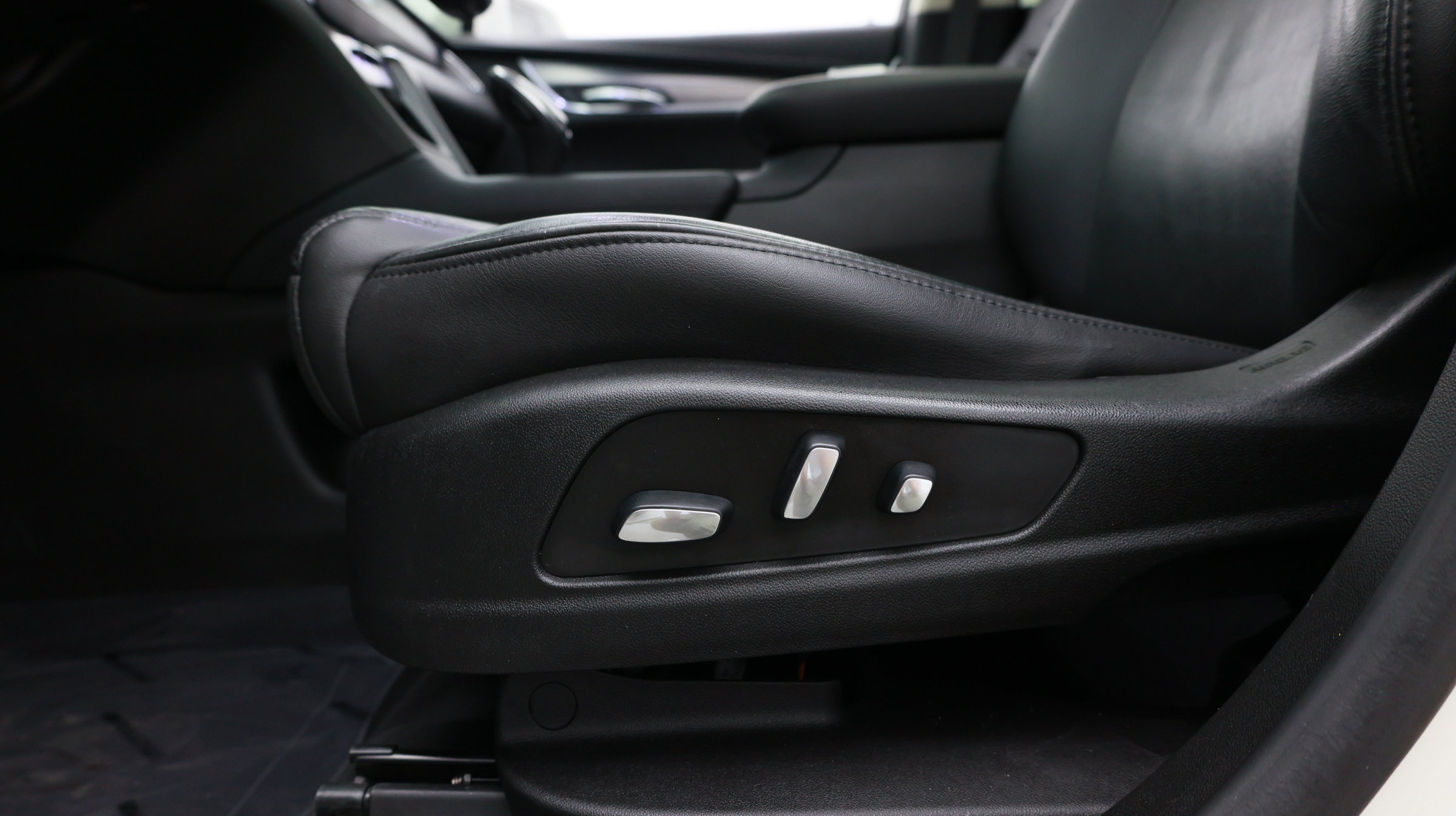 Used 2019 Cadillac XT5 Luxury FWD image 16