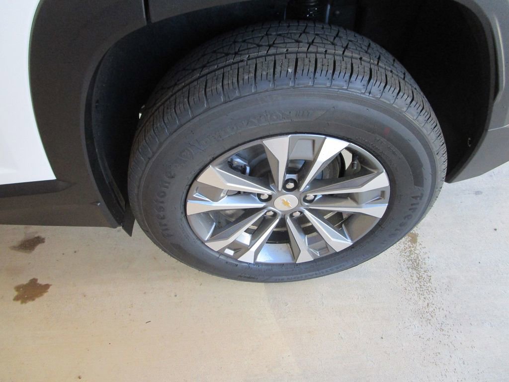 New 2026 Chevrolet Equinox LT w/ Convenience Package II image 9