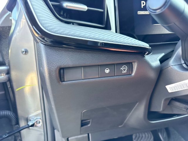 New 2027 Nissan Kicks SR FWD image 23