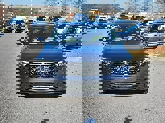 Certified 2025 Honda Accord LX image 11