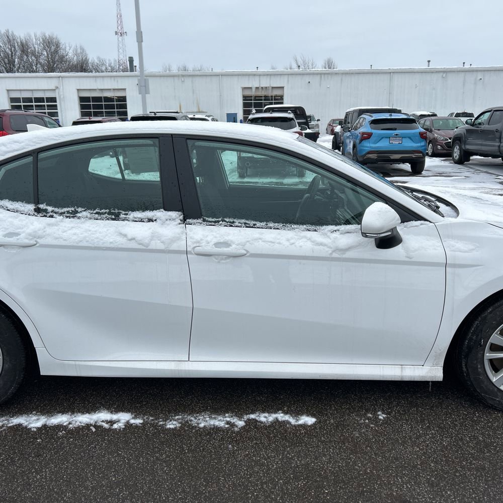 Used 2025 Toyota Camry LE image 20
