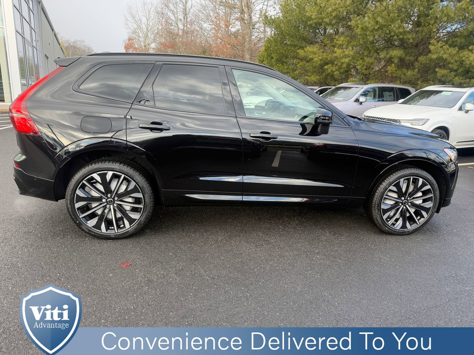 New 2026 Volvo XC60 T8 Ultra w/ Protection Package Premier image 9