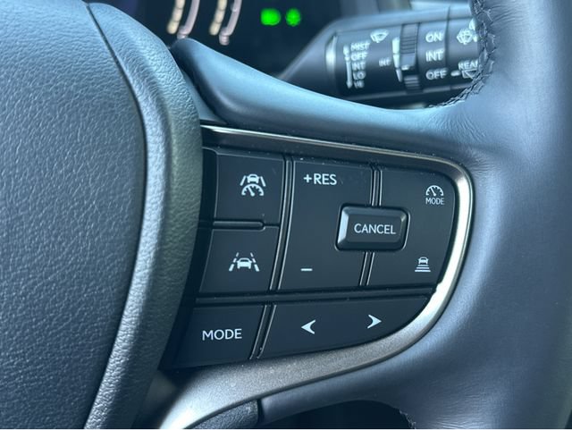 Certified 2025 Lexus UX 300h FWD w/ Accessory Package (Z2) image 34