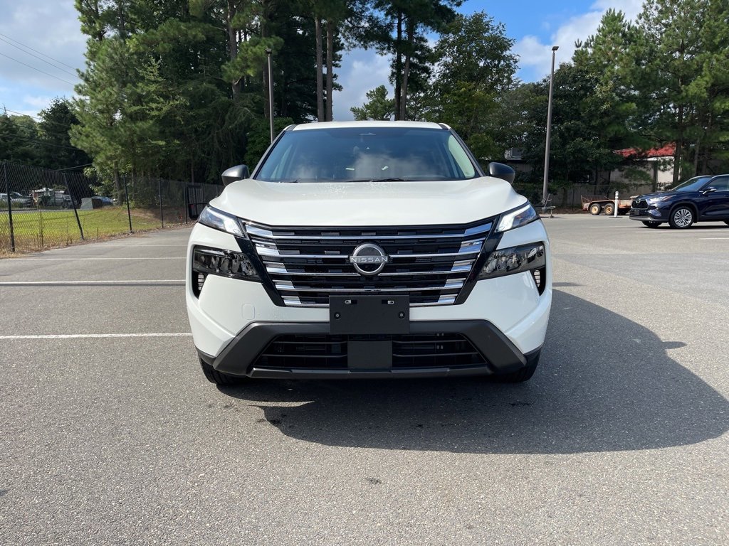 New 2026 Nissan Rogue S image 3