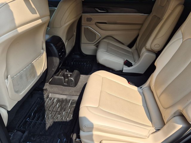 Used 2021 Jeep Grand Cherokee L Limited w/ Luxury Tech Group II AWD/4WD image 19