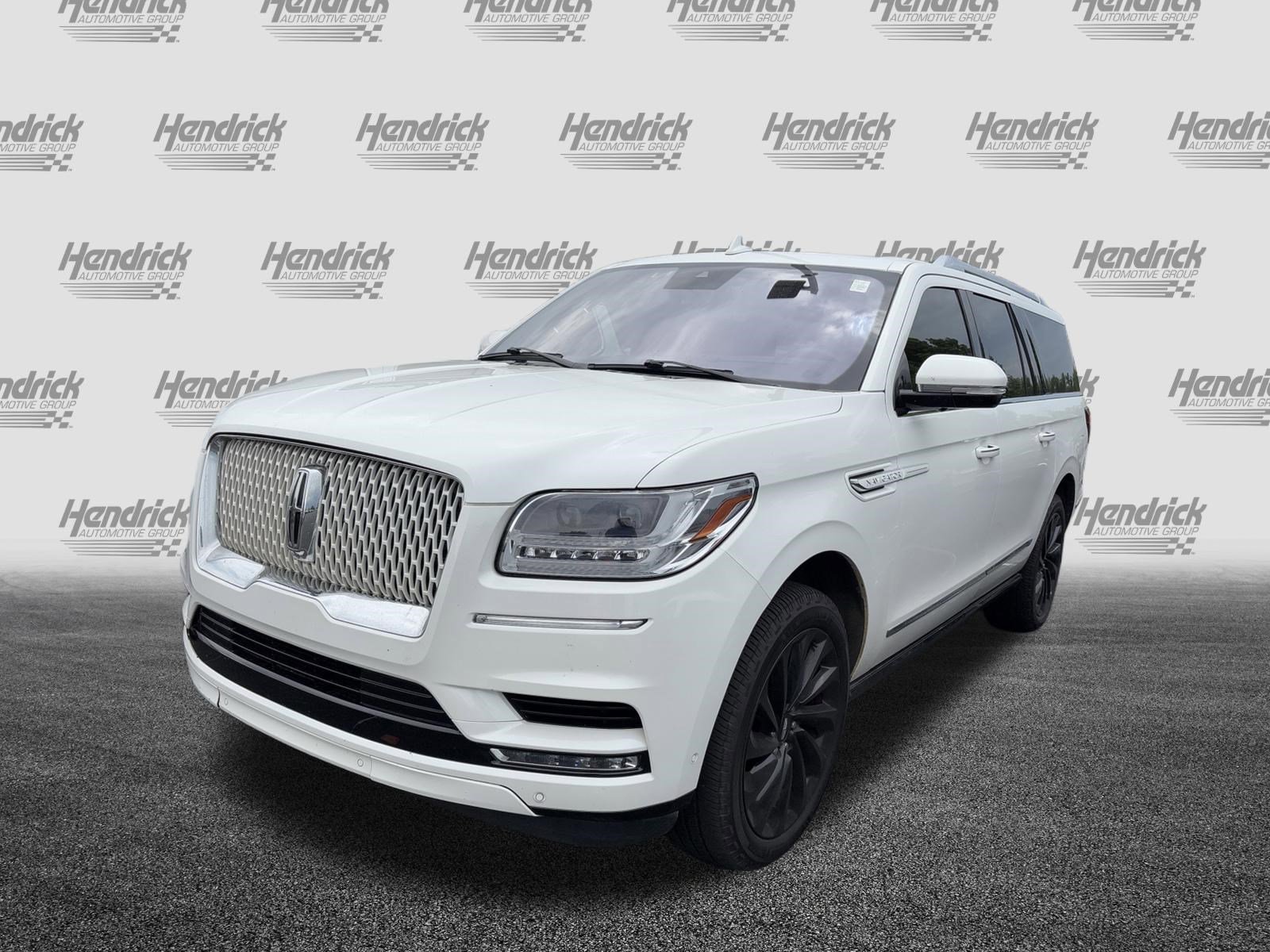 Used 2020 Lincoln Navigator L Reserve w/ Equipment Group 208A Reserve AWD/4WD image 11