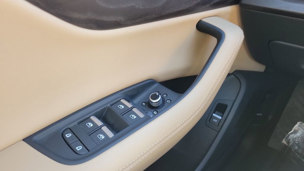 Used 2021 Audi Q7 3.0T Premium Plus w/ Executive Package image 20