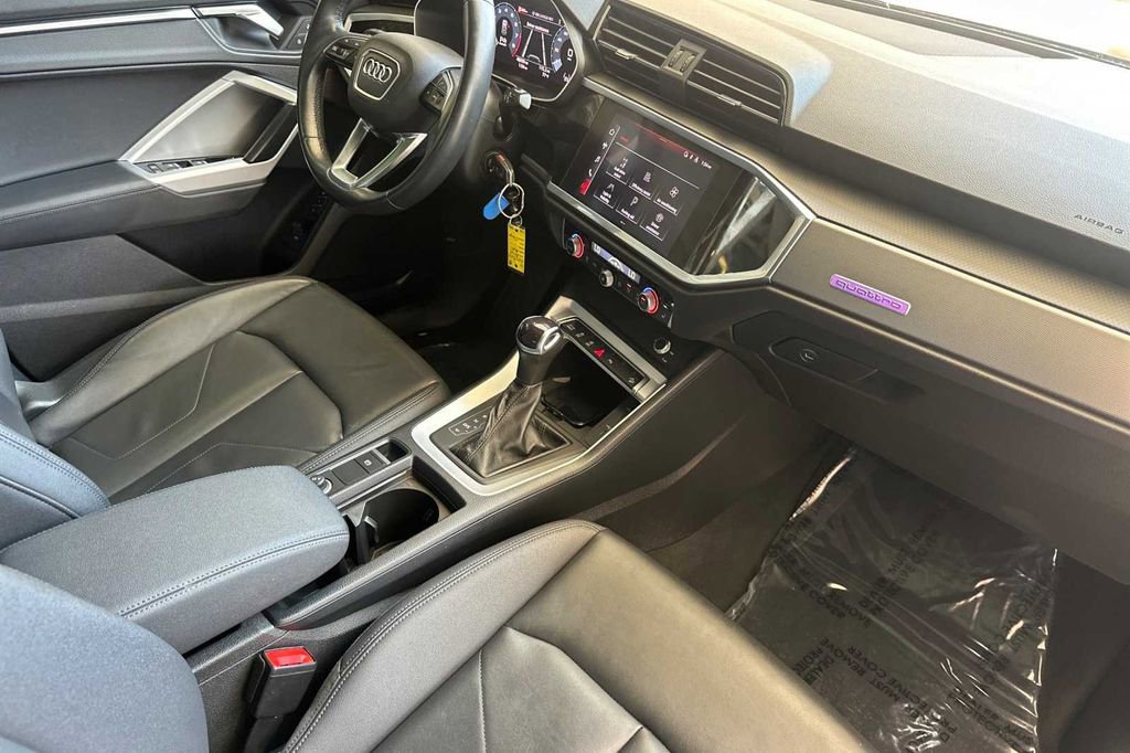 Used 2022 Audi Q3 2.0T Premium Plus image 16