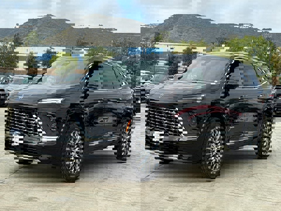 Used 2026 Buick Enclave Avenir w/ Super Cruise Package image 4