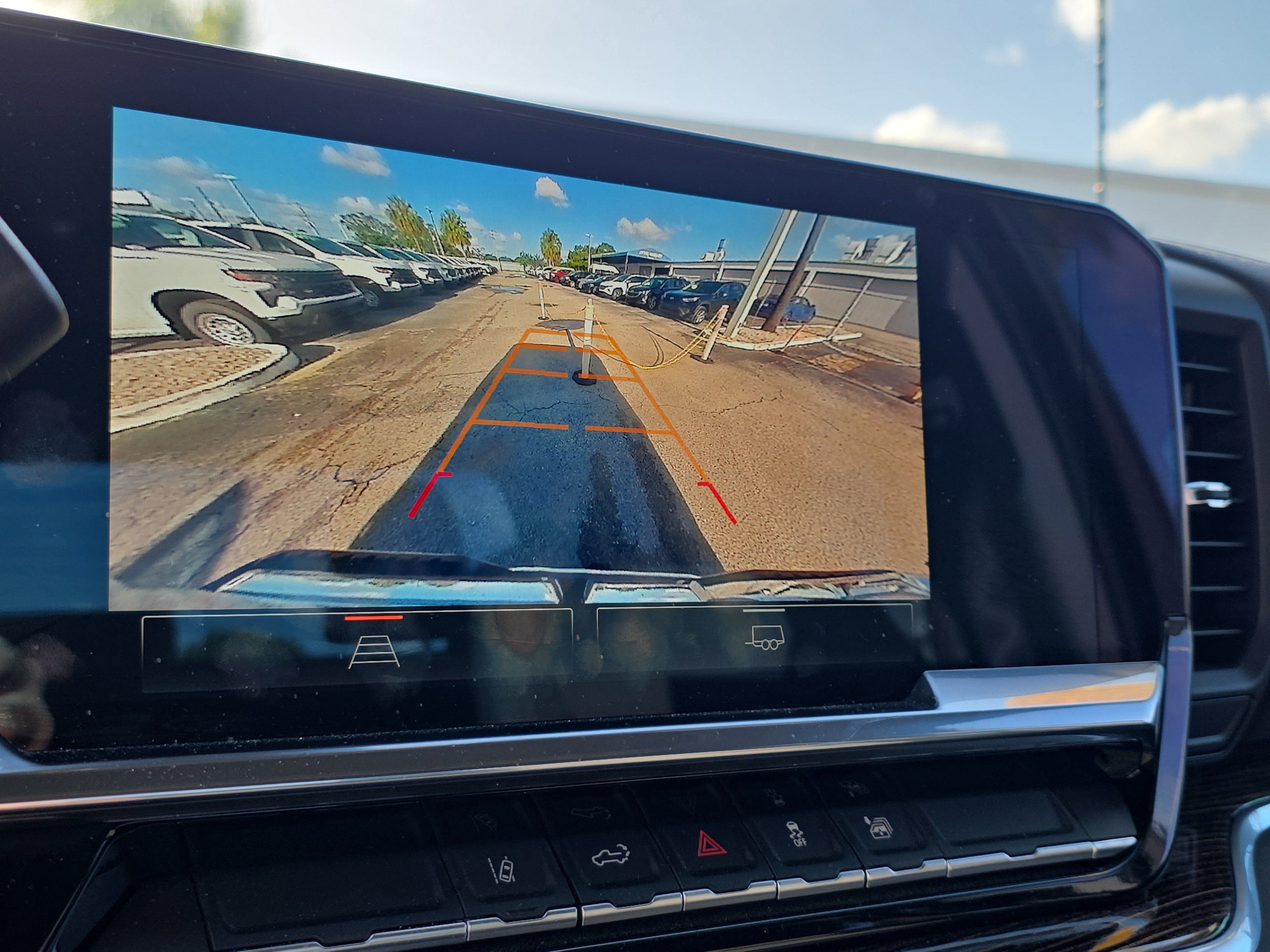 Used 2025 GMC Sierra 2500 SLE w/ SLE Convenience Package image 32