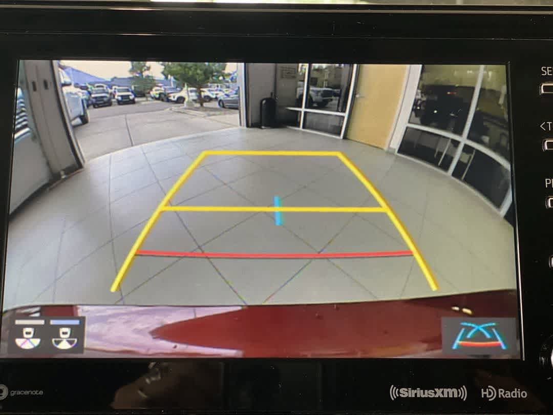 Used 2021 Toyota Venza LE w/ Carpet Mat Package (TMS) AWD/4WD image 20