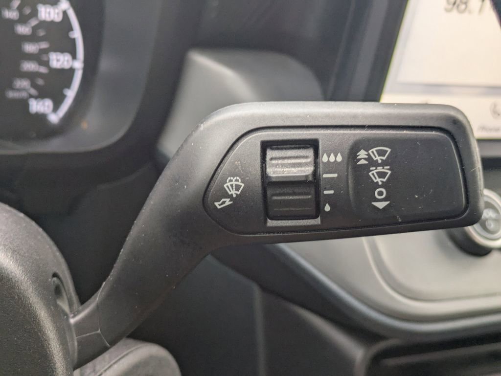 Used 2022 Ford Maverick XL image 28