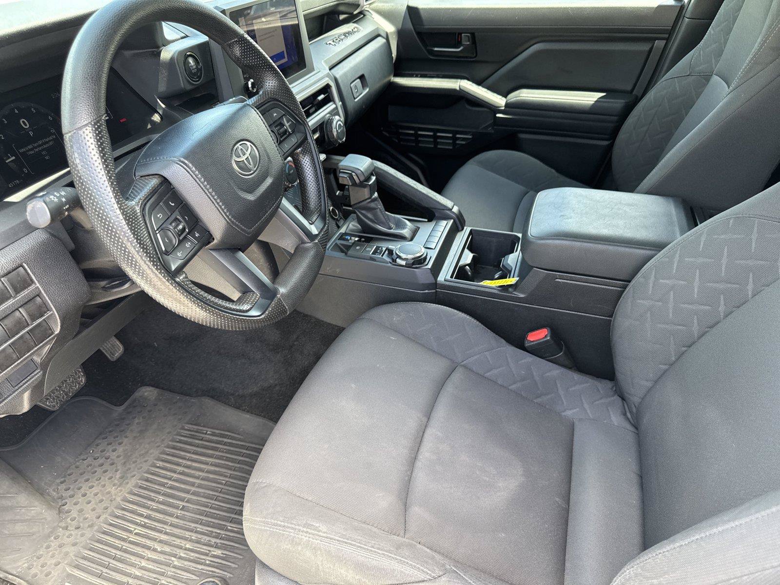 Used 2025 Toyota Tacoma SR AWD/4WD image 8