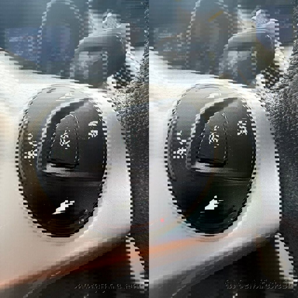 Used 2014 Ford Focus SE w/ Equipment Group 201A image 26