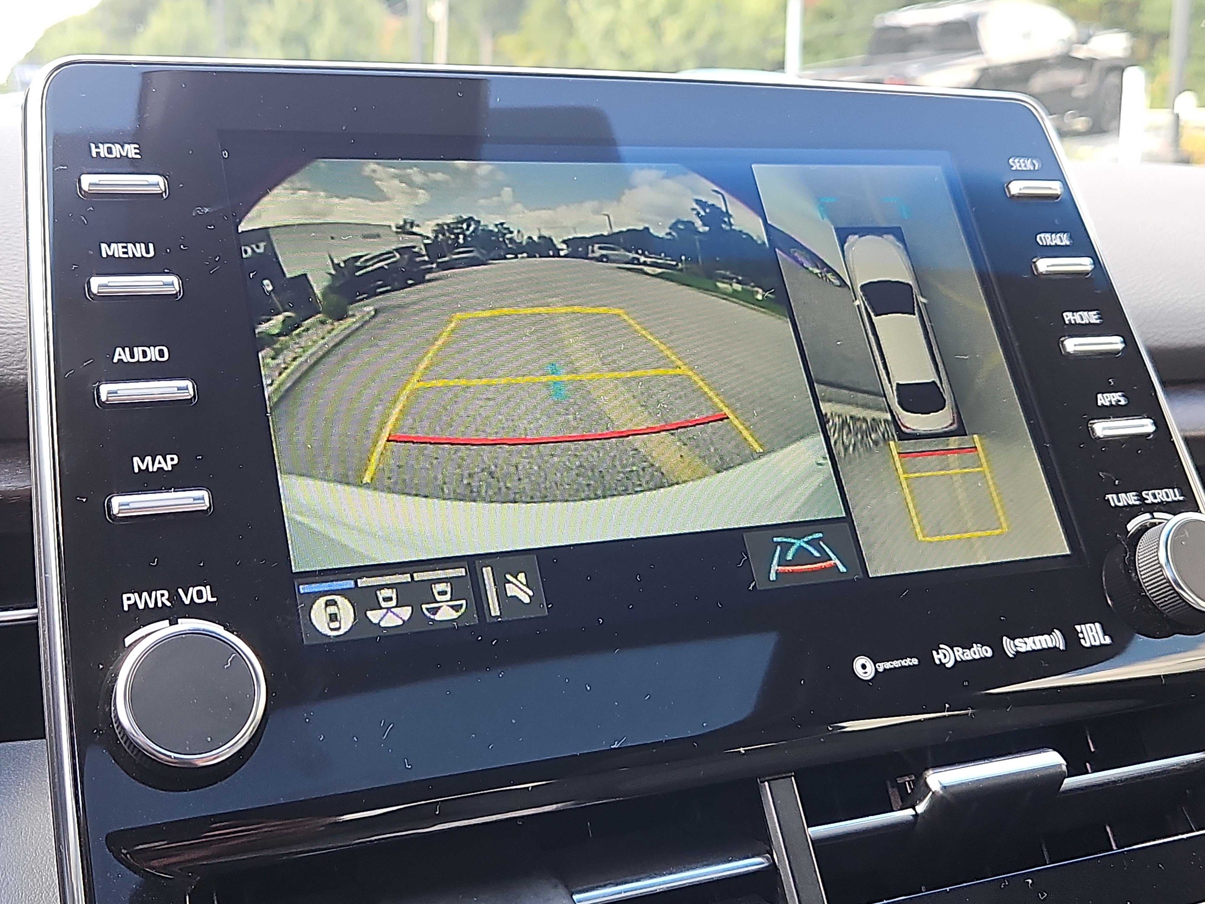 Used 2020 Toyota Avalon Limited w/ Advanced Safety Package FWD image 9