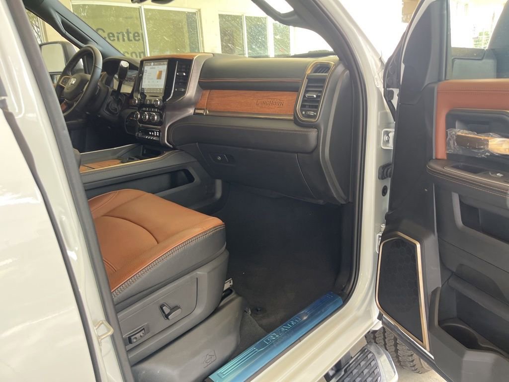 New 2023 RAM 2500 Limited image 25