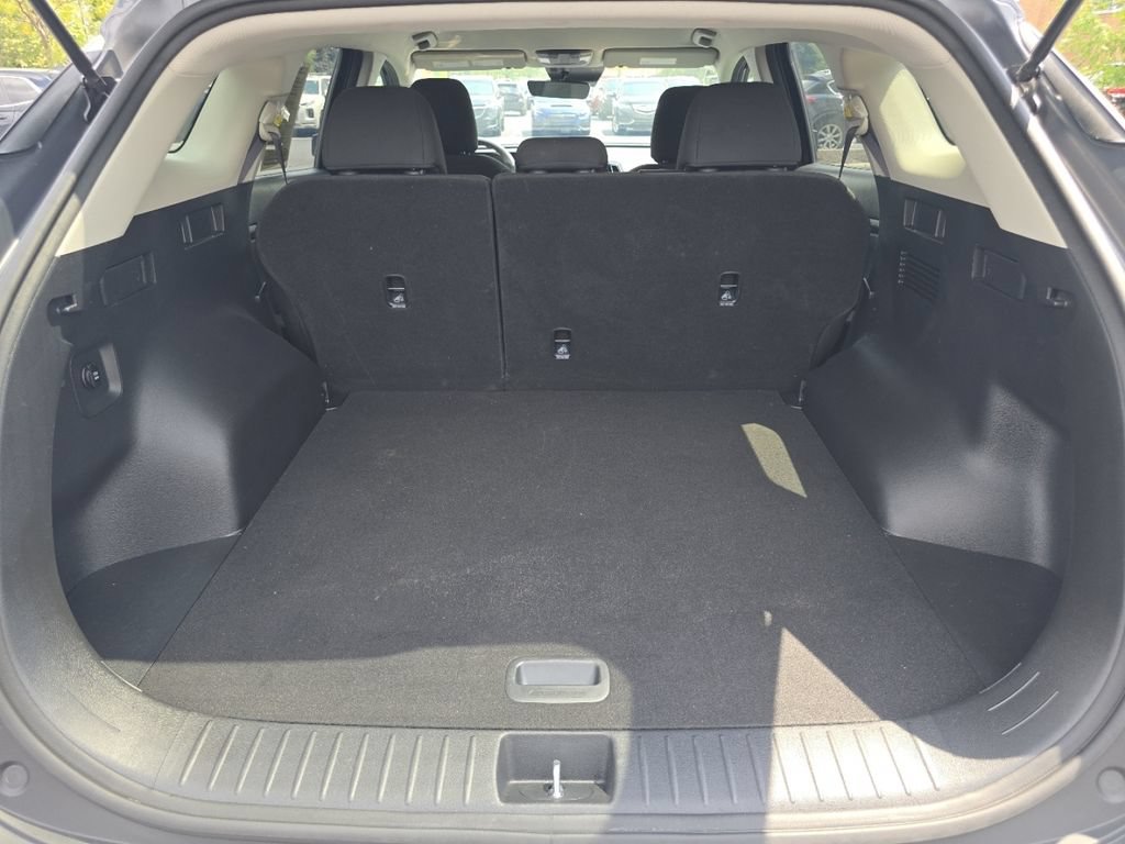 Used 2025 Kia Sportage LX FWD image 17