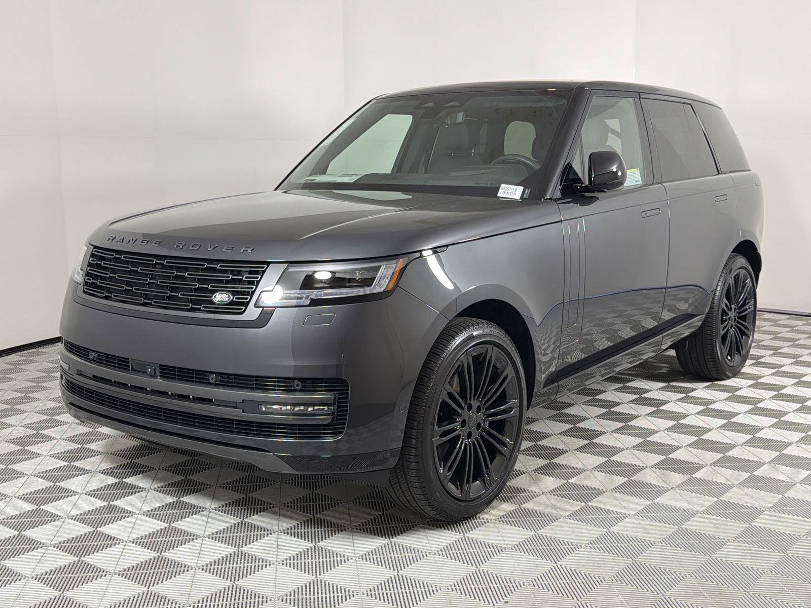 New 2026 Land Rover Range Rover SE image 1