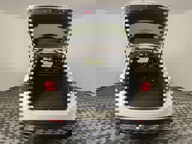 Certified 2026 Mercedes-Benz GLC 300 4MATIC image 34