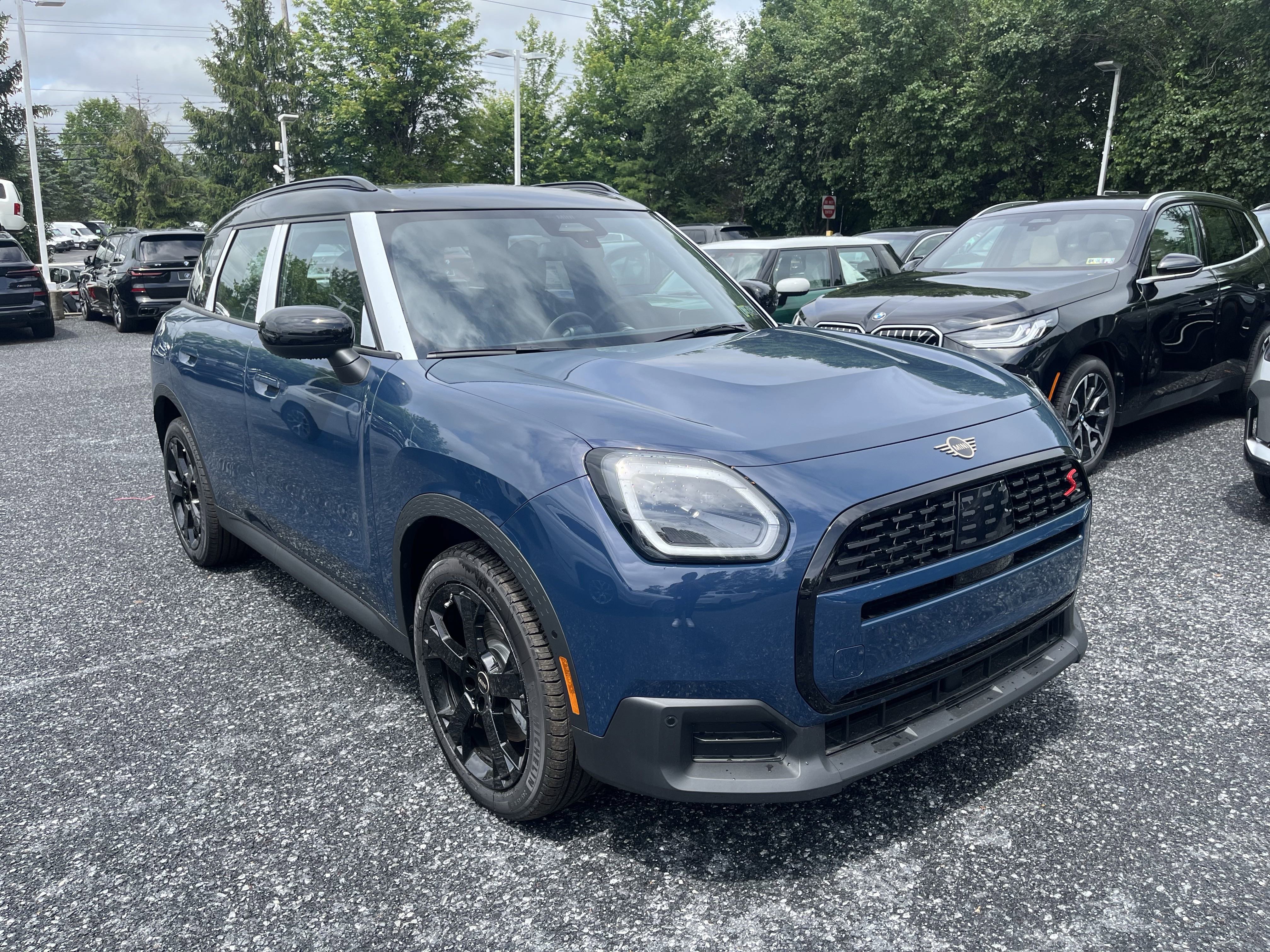 Used 2025 MINI Cooper Countryman S image 2