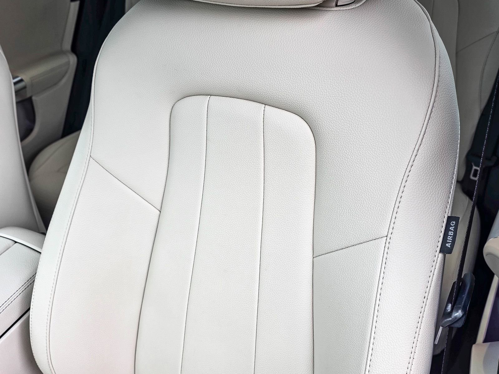 Certified 2025 Mercedes-Benz GLA 250 4MATIC image 23