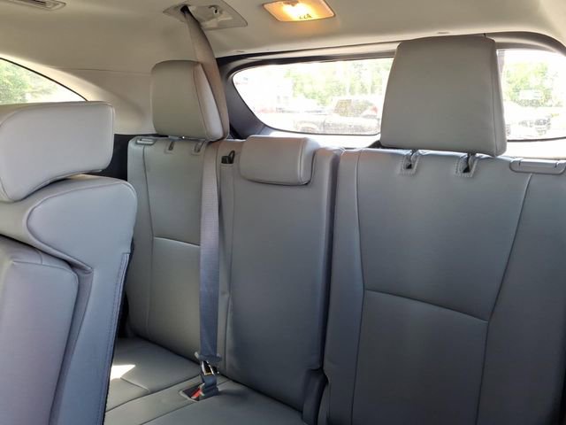 Used 2023 Toyota Highlander XLE AWD/4WD image 8