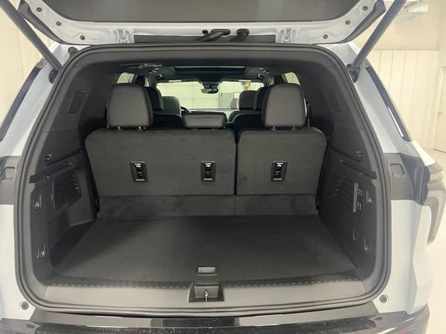 New 2026 Chevrolet Traverse High Country AWD/4WD image 18