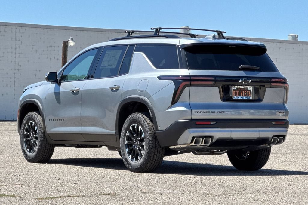 New 2026 Chevrolet Traverse Z71 w/ Enhanced Driving Package AWD/4WD image 6