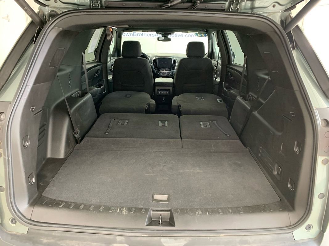 Used 2022 Chevrolet Traverse LT image 8