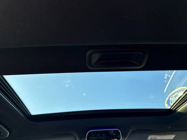 Used 2023 Mercedes-Benz C 43 AMG 4MATIC Sedan w/ Digital Light Package image 17