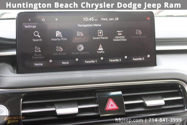 Used 2025 Genesis G70 2.5T image 26