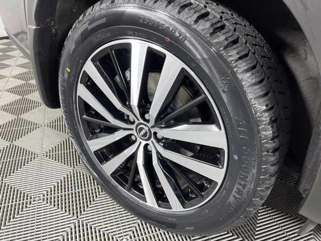Used 2025 Nissan Pathfinder Platinum w/ Cargo Package FWD image 16