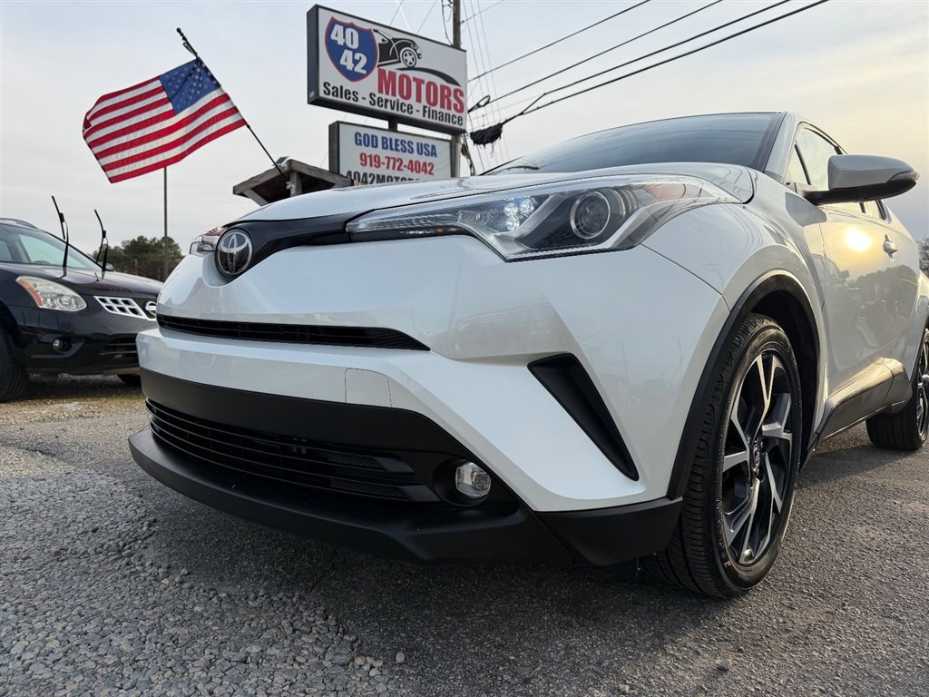 Used 2019 Toyota C-HR image 9