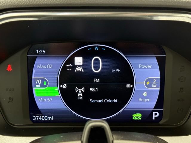 Used 2023 Chevrolet Bolt EUV Premier w/ Sun & Sound Package FWD image 30