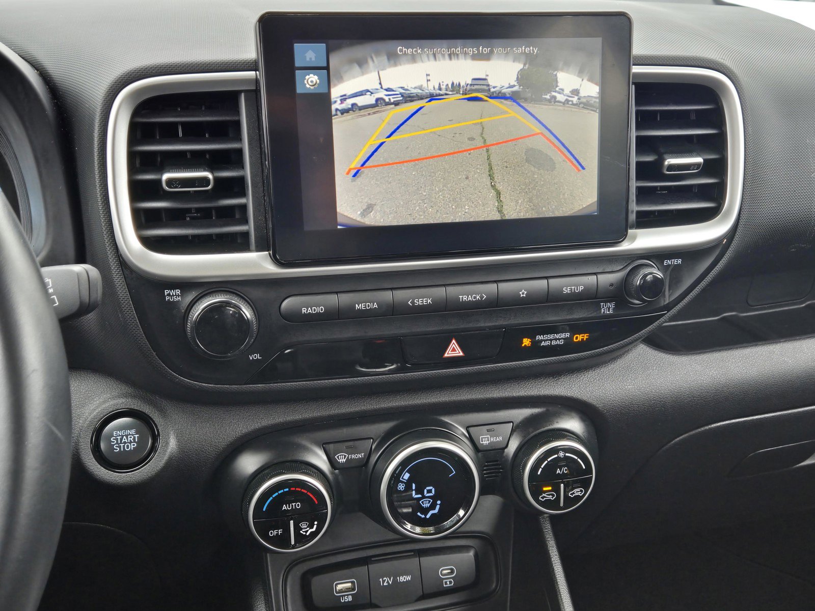 Certified 2024 Hyundai Venue SEL image 22