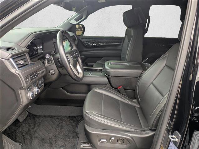 Used 2023 GMC Yukon Denali w/ Advanced Technology Package image 14