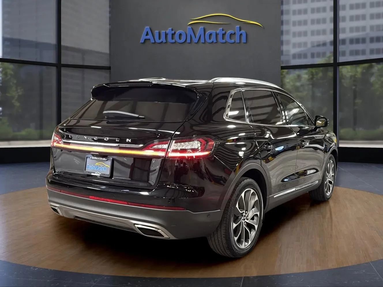 Used 2023 Lincoln Nautilus Reserve w/ Equipment Group 201A image 11