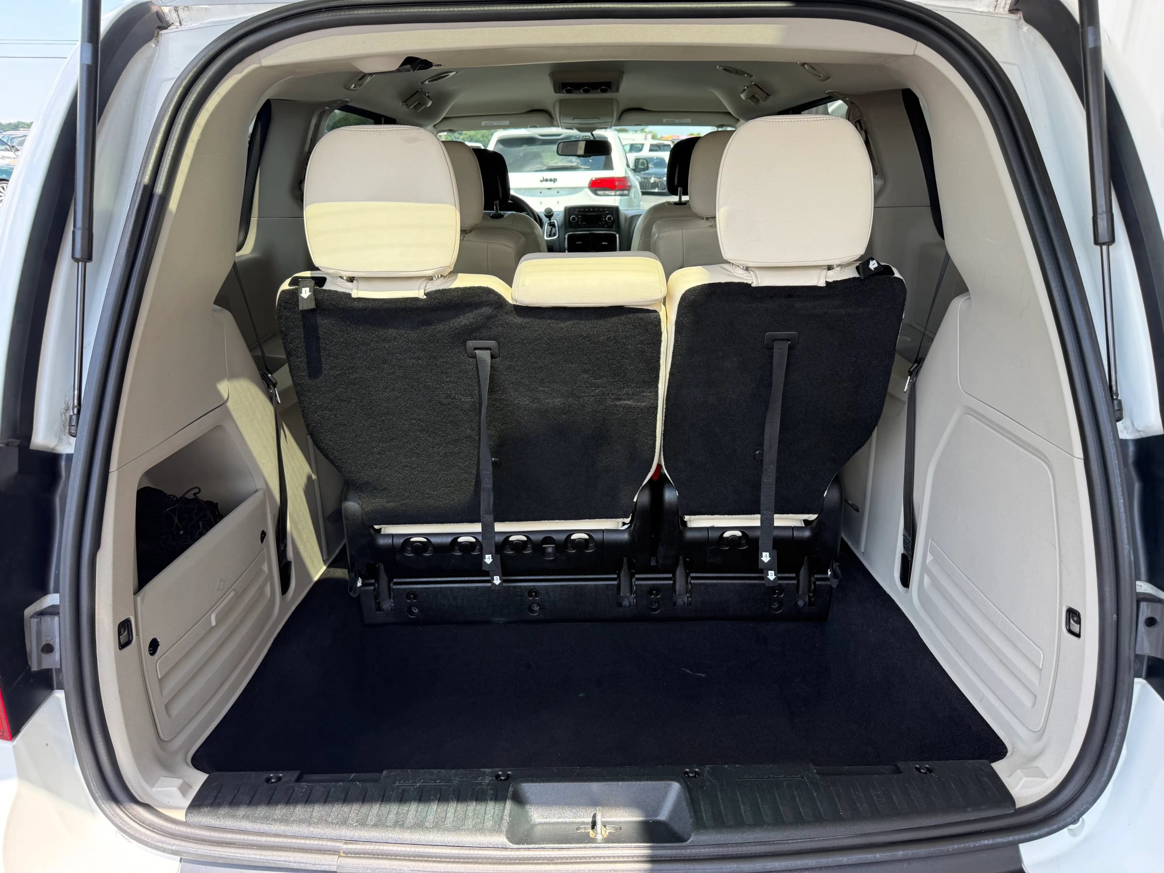 Used 2015 Dodge Grand Caravan SE w/ Quick Order Package 29E SE FWD image 5